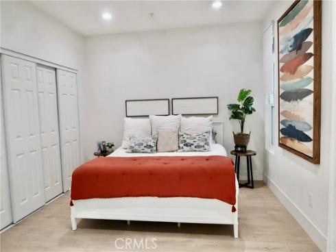 4561  Warner  101 , Huntington Beach, CA