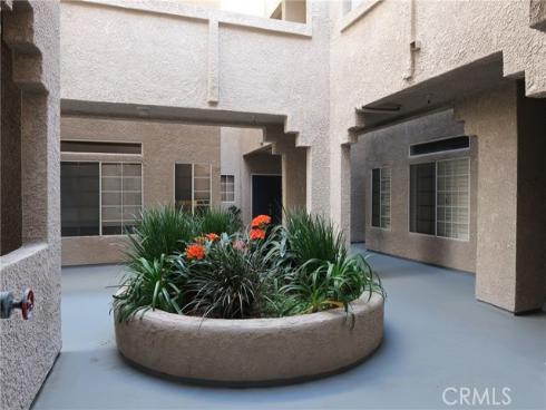 4561  Warner  101 , Huntington Beach, CA