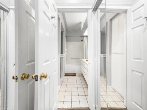 5146 Dorado 106 Drive, Huntington Beach, CA