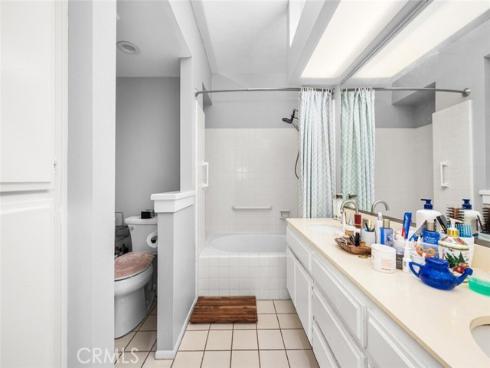 5146 Dorado 106 Drive, Huntington Beach, CA