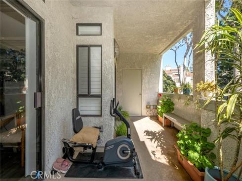 5146 Dorado 106 Drive, Huntington Beach, CA