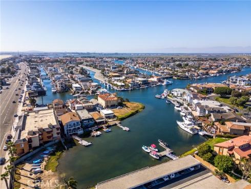 18723  Chapel   Lane, Huntington Beach, CA