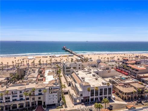 18723  Chapel   Lane, Huntington Beach, CA