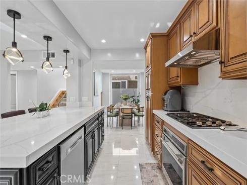 16742 Intrepid Ln , Huntington Beach, CA