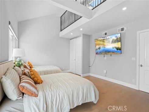 16742 Intrepid Ln , Huntington Beach, CA