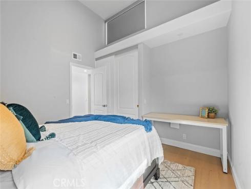 16742 Intrepid Ln , Huntington Beach, CA