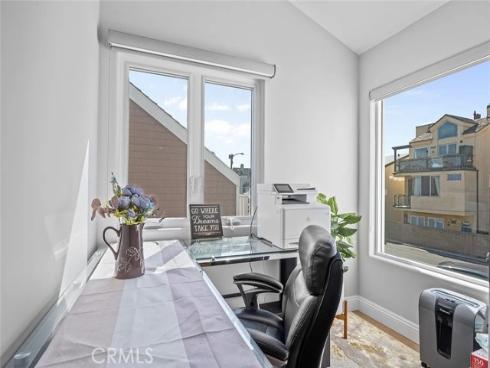 16742 Intrepid Ln , Huntington Beach, CA