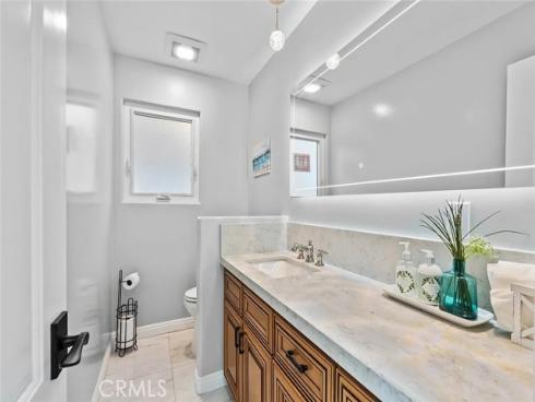 16742 Intrepid Ln , Huntington Beach, CA