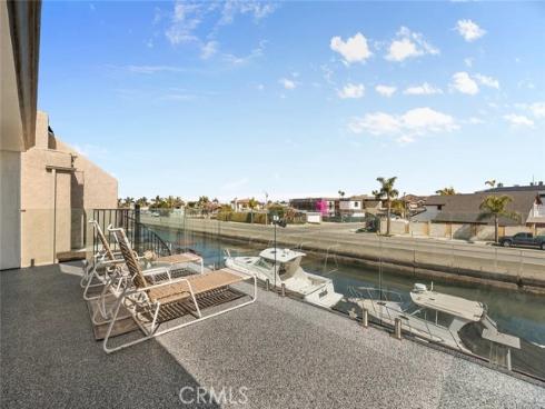 16742 Intrepid Ln , Huntington Beach, CA