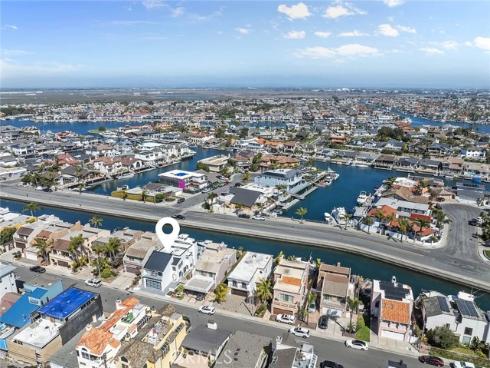 16742  Intrepid Ln  , Huntington Beach, CA