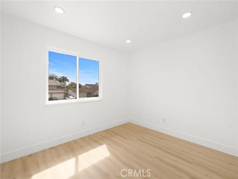 17081  Pleasant  , Huntington Beach, CA