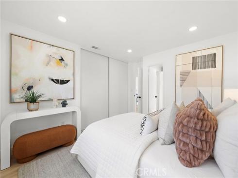 17081  Pleasant  , Huntington Beach, CA