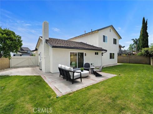 17081  Pleasant  , Huntington Beach, CA