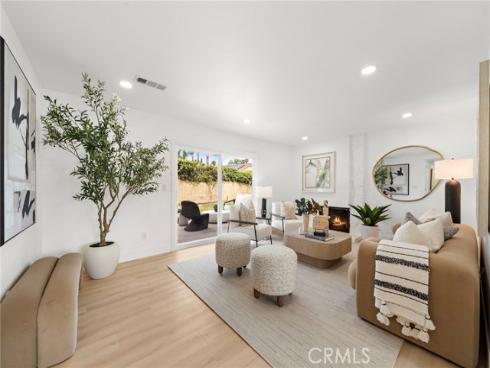 17081  Pleasant  , Huntington Beach, CA