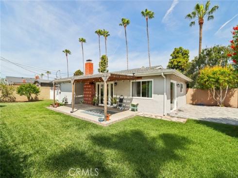 7602  Taylor  , Huntington Beach, CA