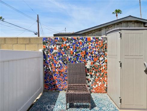 7602  Taylor  , Huntington Beach, CA