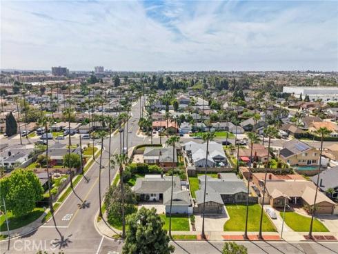 7602  Taylor  , Huntington Beach, CA