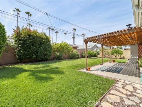 7602  Taylor  , Huntington Beach, CA