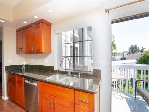 8192  Sandcove  204 , Huntington Beach, CA