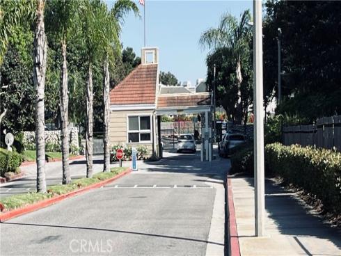 8192  Sandcove  204 , Huntington Beach, CA