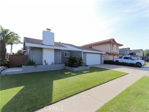17332  Almelo   Lane, Huntington Beach, CA