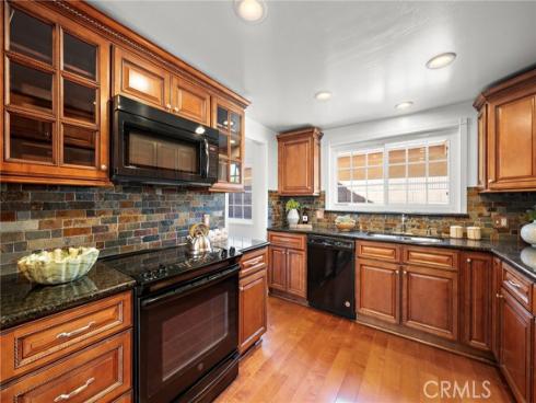 21191  Binghampton  , Huntington Beach, CA