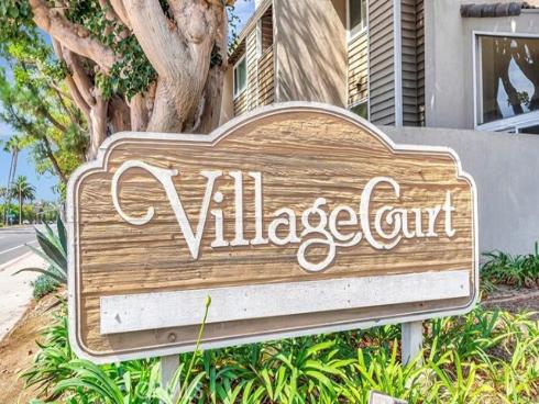 18697  Club  , Huntington Beach, CA