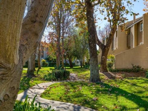 18697  Club  , Huntington Beach, CA