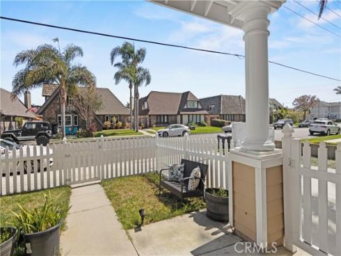 1813  Huntington   Street, Huntington Beach, CA