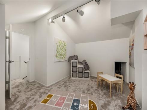 3612  Windspun  , Huntington Beach, CA