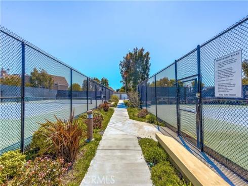 3612  Windspun  , Huntington Beach, CA