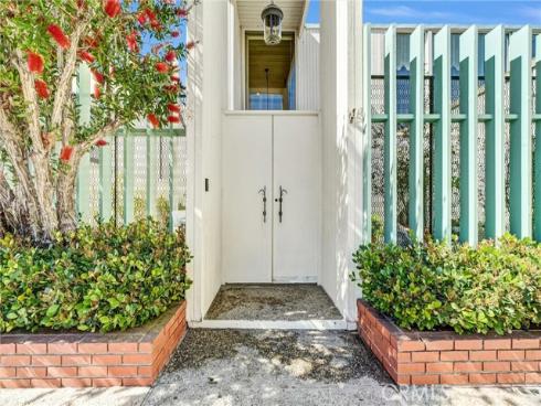 16385  Ardsley  , Huntington Beach, CA