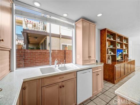 16385  Ardsley  , Huntington Beach, CA