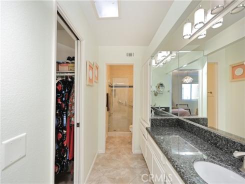 8933  Amador Circle #1316e  , Huntington Beach, CA