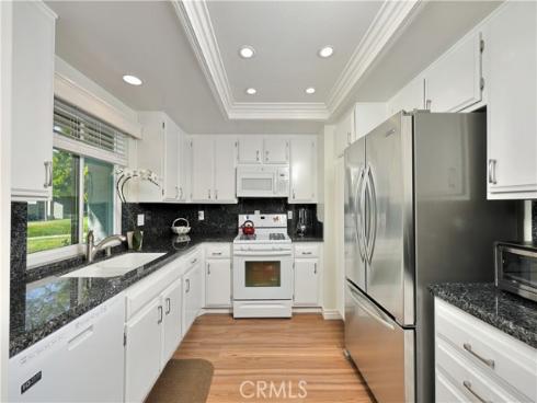 8933  Amador Circle #1316e  , Huntington Beach, CA