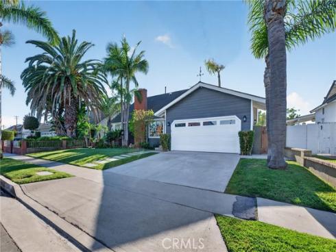 17391  Forbes   Lane, Huntington Beach, CA