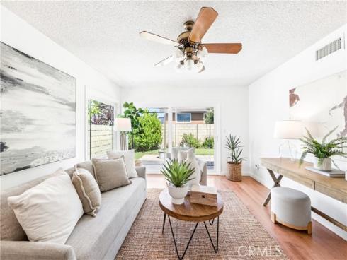 16372  Redlands  , Huntington Beach, CA