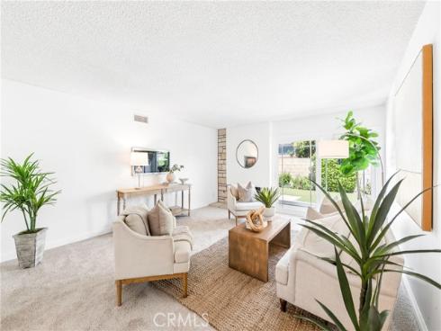 16372  Redlands  , Huntington Beach, CA