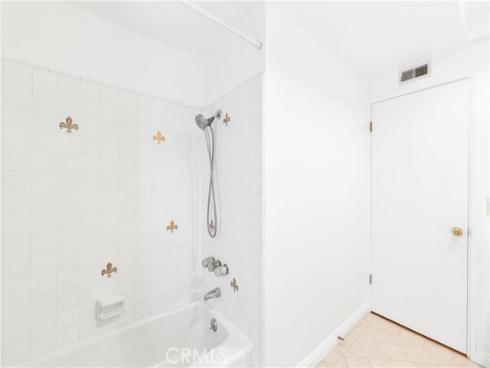 16372  Redlands  , Huntington Beach, CA