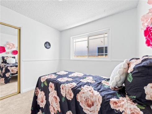 16372  Redlands  , Huntington Beach, CA