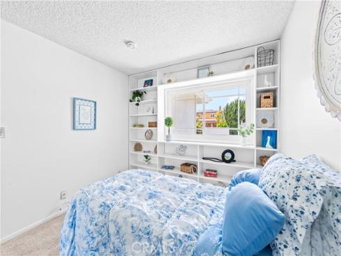 16372  Redlands  , Huntington Beach, CA