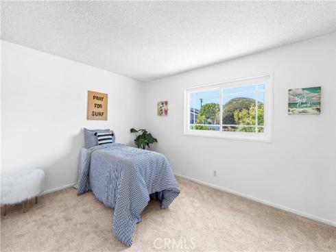 16372  Redlands  , Huntington Beach, CA