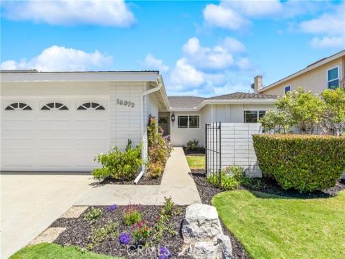 16372  Redlands  , Huntington Beach, CA