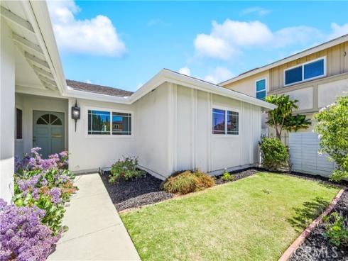 16372  Redlands  , Huntington Beach, CA