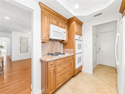 16372  Redlands  , Huntington Beach, CA