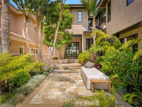 16462 Malden Circle, Huntington Beach, CA