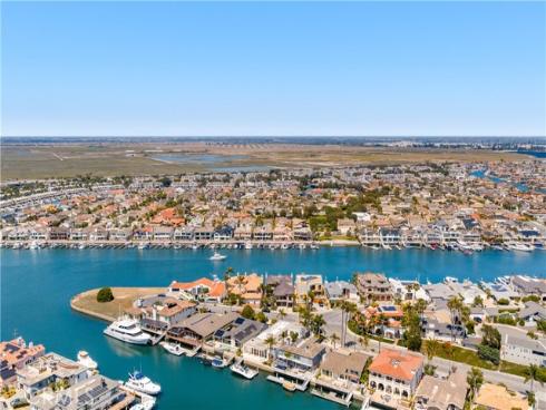 16462 Malden Circle, Huntington Beach, CA