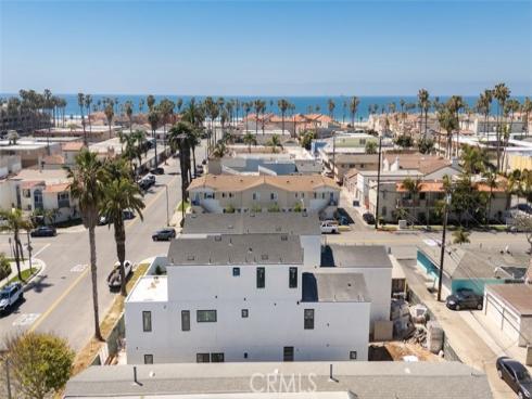 305  14th   Street, Huntington Beach, CA