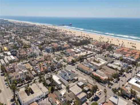 305  14th   Street, Huntington Beach, CA