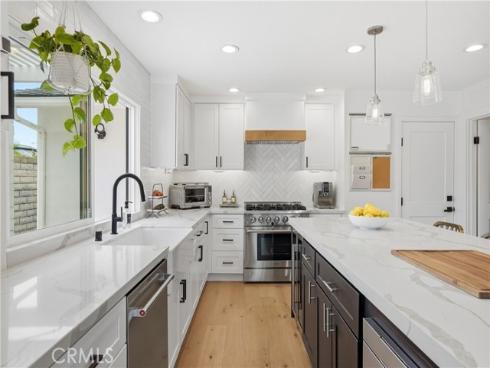 20082  Gothic   Circle, Huntington Beach, CA